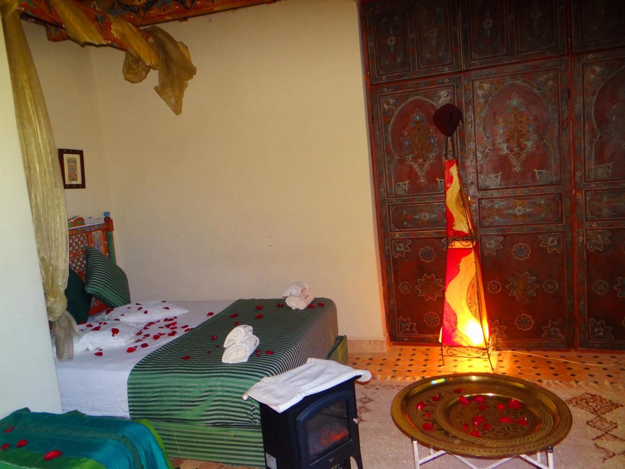 Riad Rchacha Fès Exteriör bild